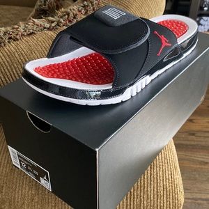 Jordan hydro XI retro